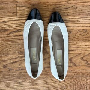 Black-toed Leather flats